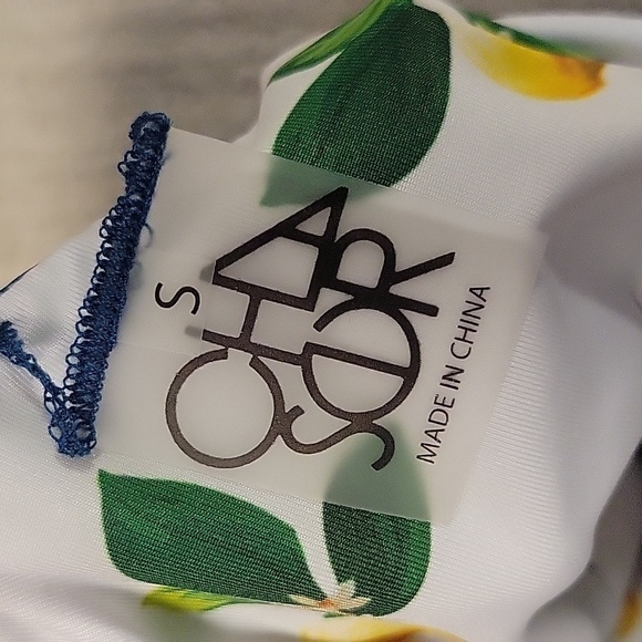 NWOT Chaser Reversible Lemonš and Pineappleš One Piece - Picture 5 of 6